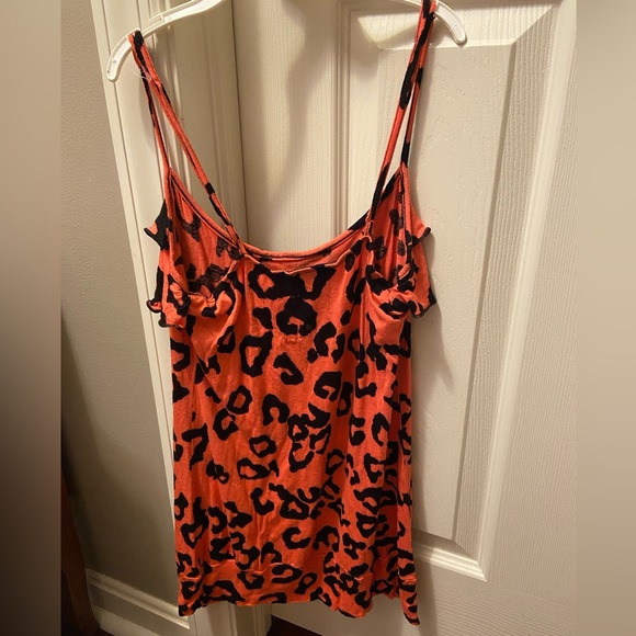 Coral cheetah print tank top with ruffle top - Picture 2 of 3